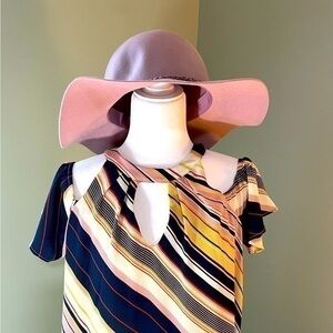LILY ROSE Dress Cold Shoulder Size M Lined Stripe Pattern & Floppy Hat